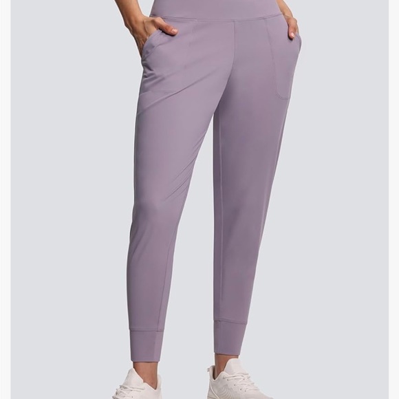 Joggers - Picture 2 of 4